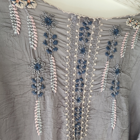 JOHNNY WAS Santorini Embroidered Blouse Cloudburst - Picture 9 of 12